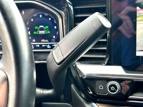 Used 2023 Chevrolet Silverado 1500 LT image 16