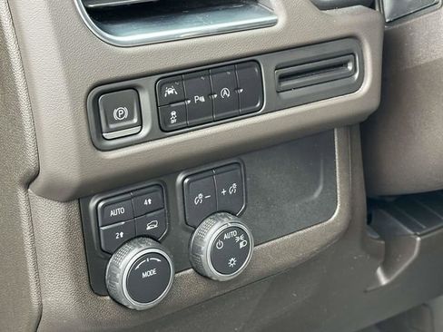 Used 2023 Chevrolet Tahoe LT image 31