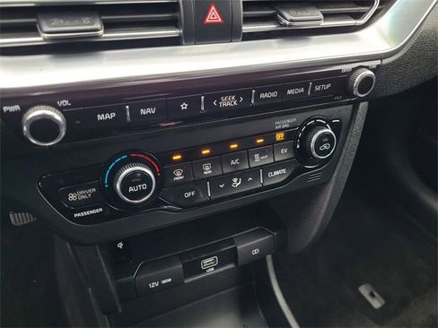 Used 2022 Kia Niro EX Premium image 15