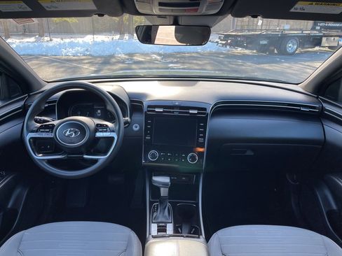 Used 2023 Hyundai Santa Cruz SEL image 8