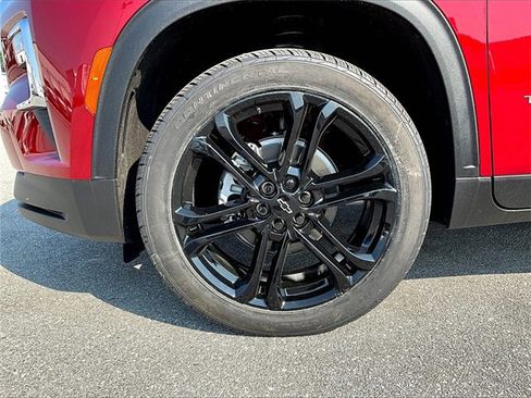 New 2025 Chevrolet Traverse LT w/ Driver Confidence Package image 7