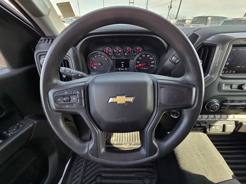 Used 2024 Chevrolet Silverado 2500 Custom w/ Custom Value Package image 14