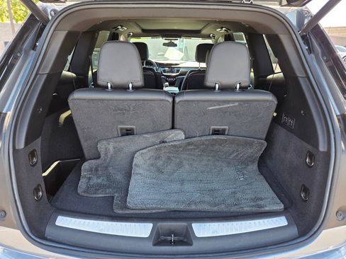 Used 2022 Cadillac XT6 Sport w/ LPO, Premium Carpet Package AWD/4WD image 15