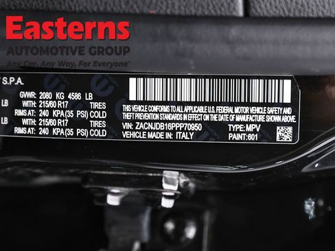 Used 2023 Jeep Renegade Latitude AWD/4WD image 34