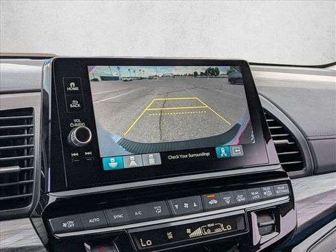 Used 2025 Honda Odyssey Elite image 19