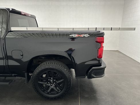 Used 2022 Chevrolet Silverado 1500 Custom w/ LPO, Dark Essentials Package AWD/4WD image 5