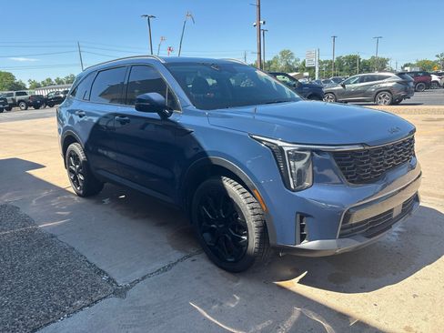Used 2024 Kia Sorento EX AWD/4WD image 8