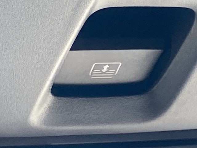 Certified 2023 Cadillac Escalade V AWD/4WD image 43