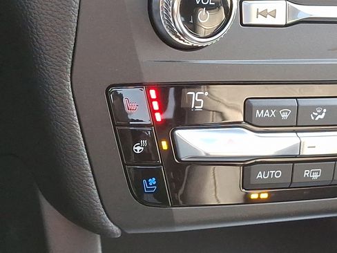 Used 2020 Ford Explorer ST image 27