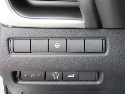 New 2026 Nissan Rogue SV FWD image 25