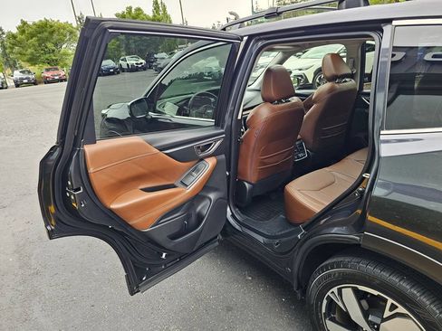 Used 2019 Subaru Forester Touring AWD/4WD image 15