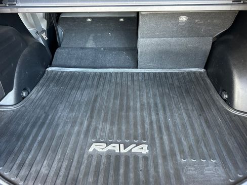 Used 2013 Toyota RAV4 Limited AWD/4WD image 15