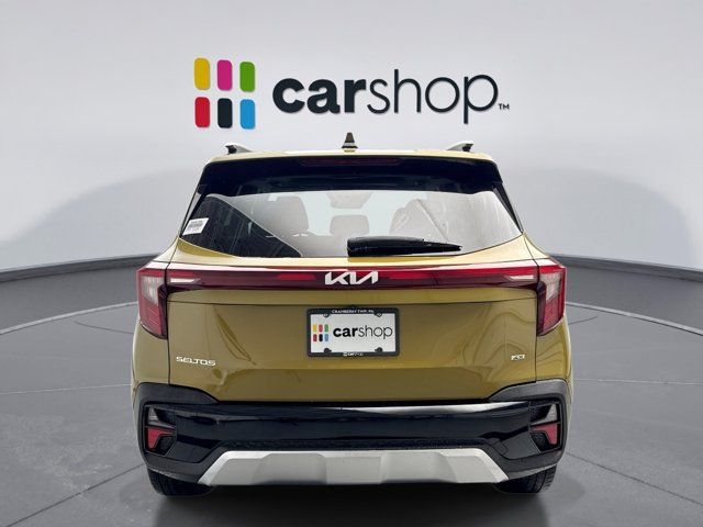 Used 2024 Kia Seltos SX w/ SX Sunroof Package AWD/4WD image 4
