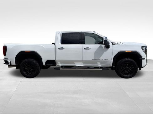Certified 2024 GMC Sierra 2500 Denali w/ Technology Package AWD/4WD image 8