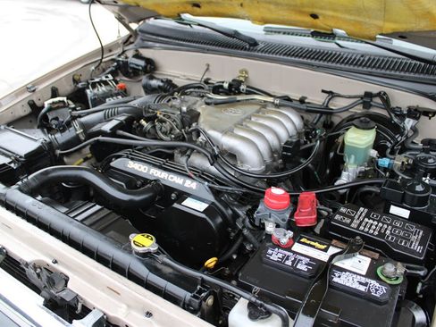 Used 1999 Toyota Tacoma 4x4 Xtracab V6 image 36