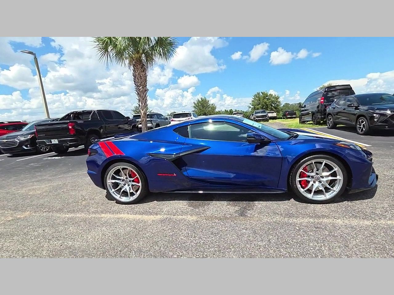New 2027 Chevrolet Corvette Grand Sport w/ Z52 Sport Performance Package RWD image 16