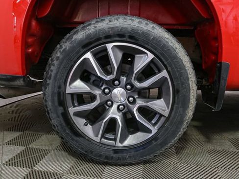 Used 2022 Chevrolet Silverado 1500 LT AWD/4WD image 16