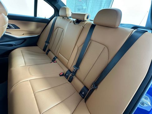 Used 2026 BMW 330i Sedan w/ M Sport Package image 27