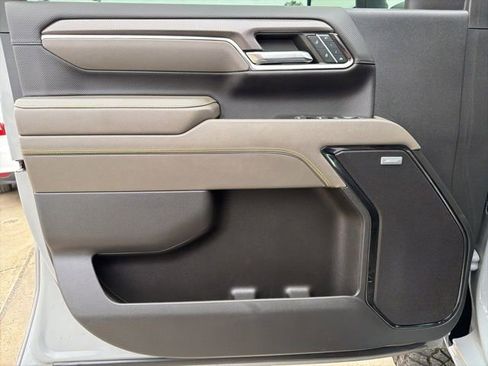 Used 2024 Chevrolet Silverado 2500 ZR2 w/ ZR2 Bison Edition image 24