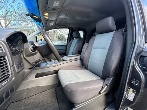Used 2007 Nissan Titan SE image 14