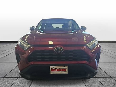 Used 2024 Toyota RAV4 LE AWD/4WD image 2