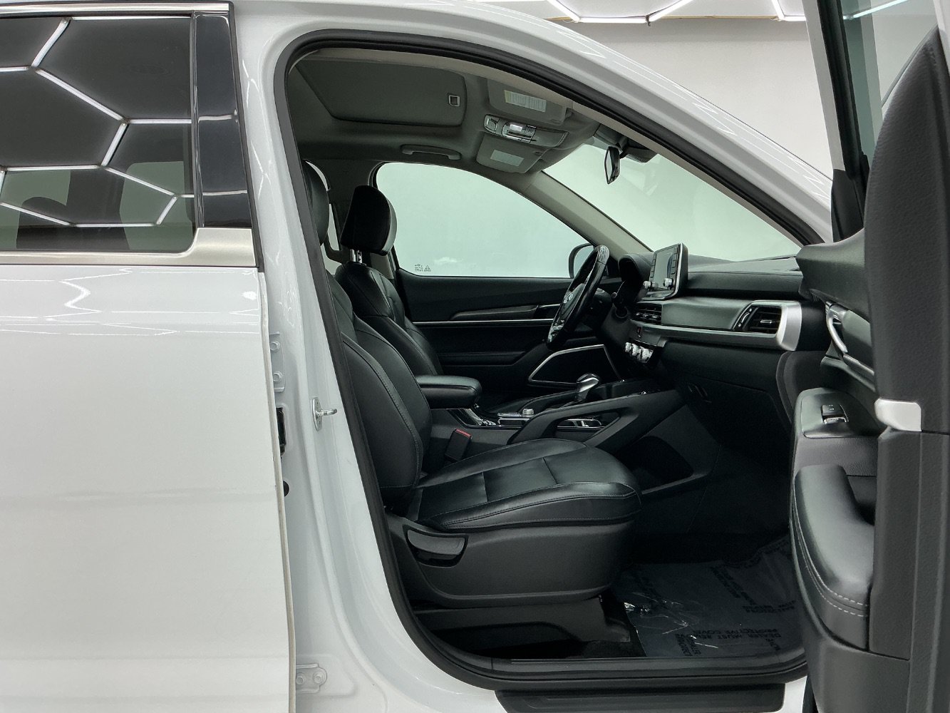 Used 2020 Kia Telluride S AWD/4WD image 15