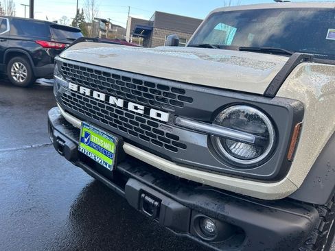 Used 2025 Ford Bronco Badlands AWD/4WD image 37