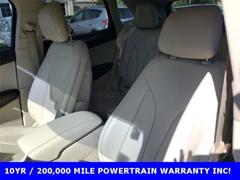 Used 2018 Lincoln MKC Premiere image 19