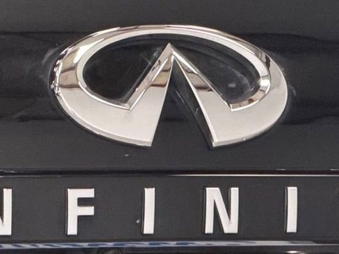 Used 2019 INFINITI QX50 Luxe image 8