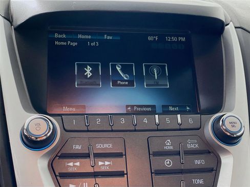 Used 2017 Chevrolet Equinox LT w/ Convenience Package image 17