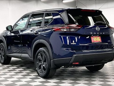 New 2026 Nissan Rogue SV AWD/4WD image 3