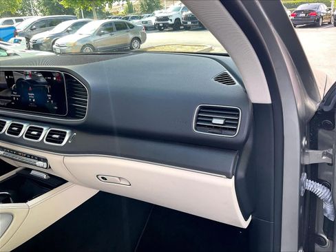 Used 2022 Mercedes-Benz GLE 350 4MATIC image 16