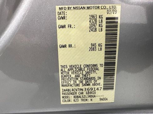 Used 2023 Nissan Altima 2.5 SR FWD image 11