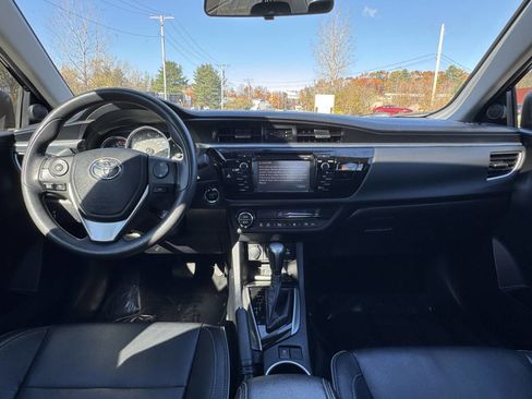 Used 2015 Toyota Corolla LE image 19