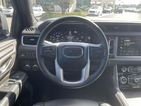 Used 2024 GMC Yukon Denali image 14