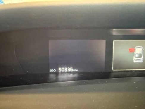 Used 2017 Toyota Prius Two FWD image 12