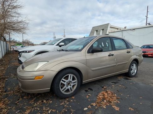 Used 2000 Ford Focus SE image 6