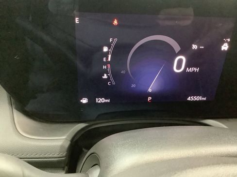 Used 2024 Buick Encore GX Sport Touring image 19