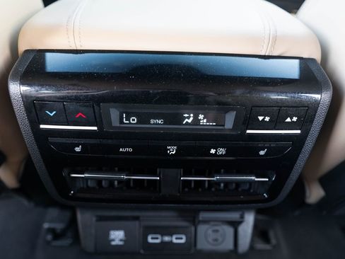 Certified 2023 Acura MDX SH-AWD w/ Advance Package image 42
