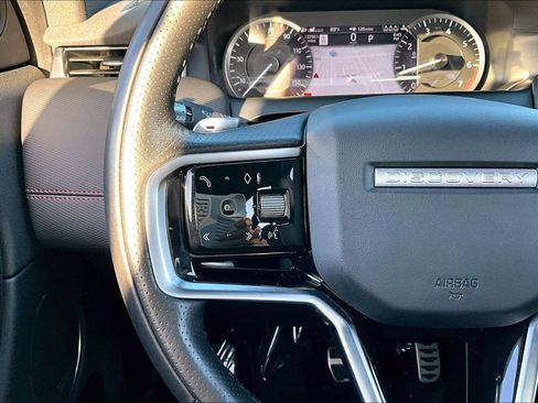 Certified 2022 Land Rover Discovery Sport SE R-Dynamic AWD/4WD image 11