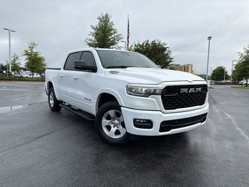 Used 2025 RAM 1500 Big Horn AWD/4WD image 2