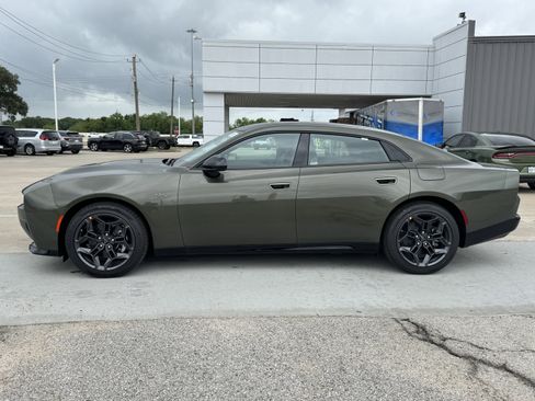 New 2026 Dodge Charger R/T w/ Driver Convenience Group AWD/4WD image 7