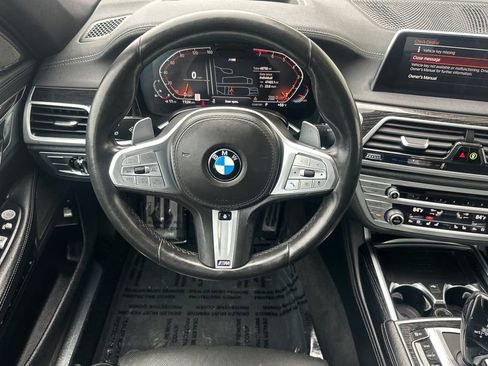 Used 2020 BMW 740i w/ M Sport Package image 13