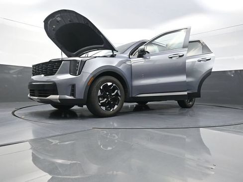 Used 2024 Kia Sorento S FWD image 40