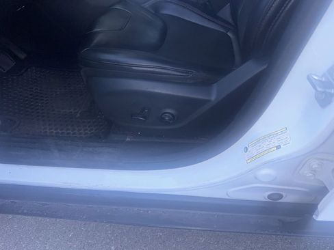 Used 2019 Jeep Cherokee Trailhawk w/ Comfort/Convenience Group image 8