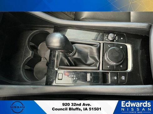 Used 2023 MAZDA MAZDA3 s FWD image 25