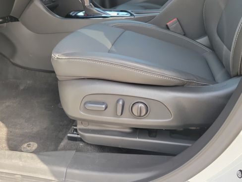 Used 2023 Buick Encore GX Preferred w/ Cold Weather Comfort Package FWD image 12