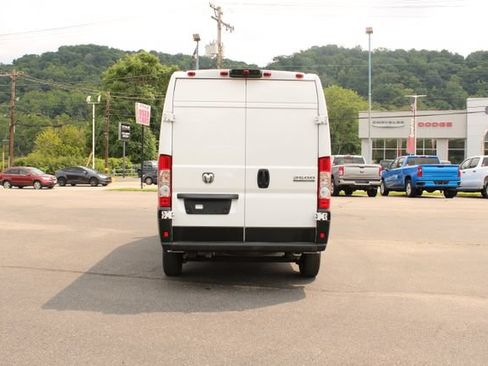 Used 2025 RAM ProMaster 2500 w/ Convenience Group FWD image 5