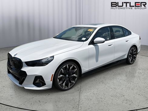 Certified 2026 BMW 530i w/ M Sport Package RWD image 2