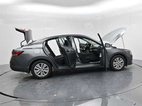 Used 2024 Nissan Sentra S image 51